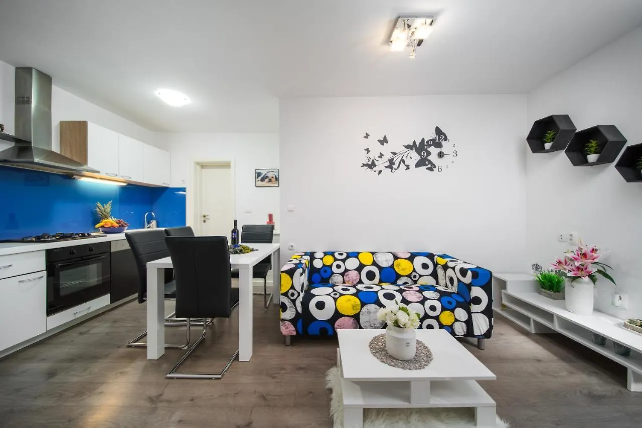 *** Guest house Wild Rose Hotel Split Croatia